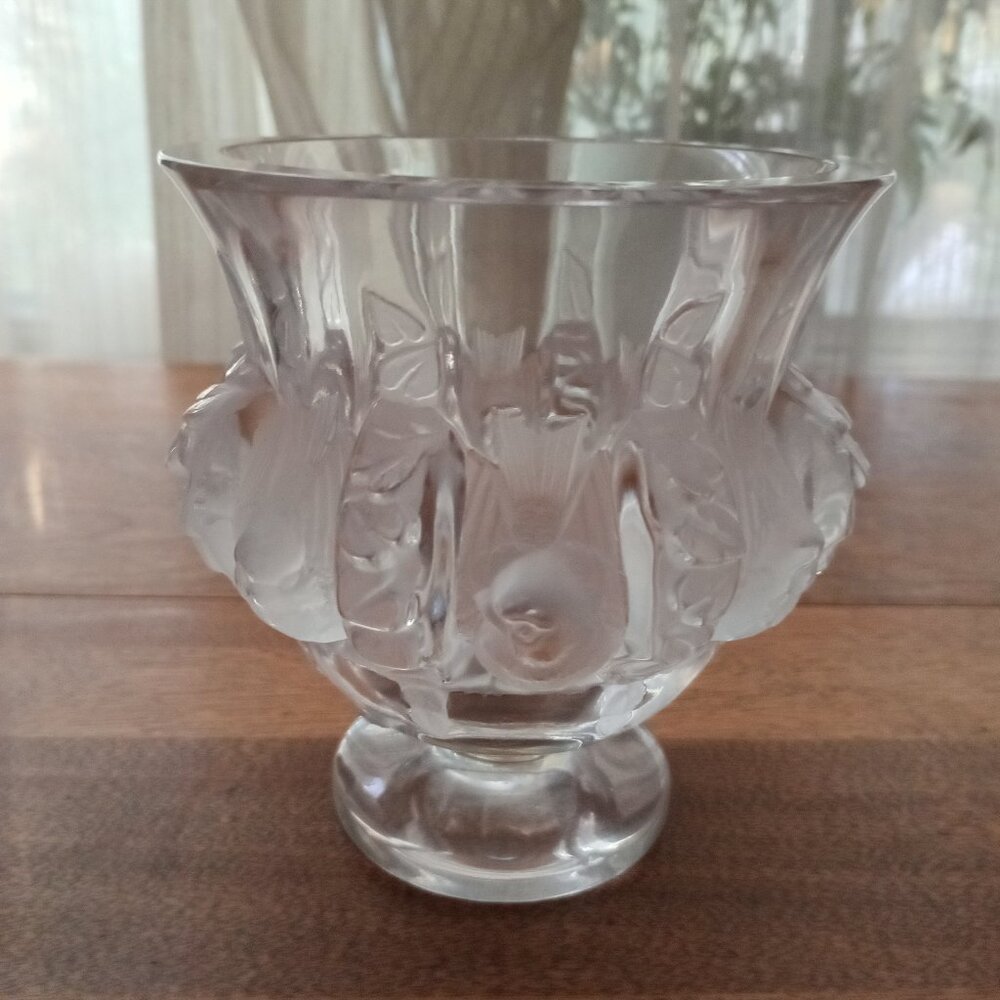 Vintage Lalique Crystal Dampierre Vase Sparrows Signed Rare